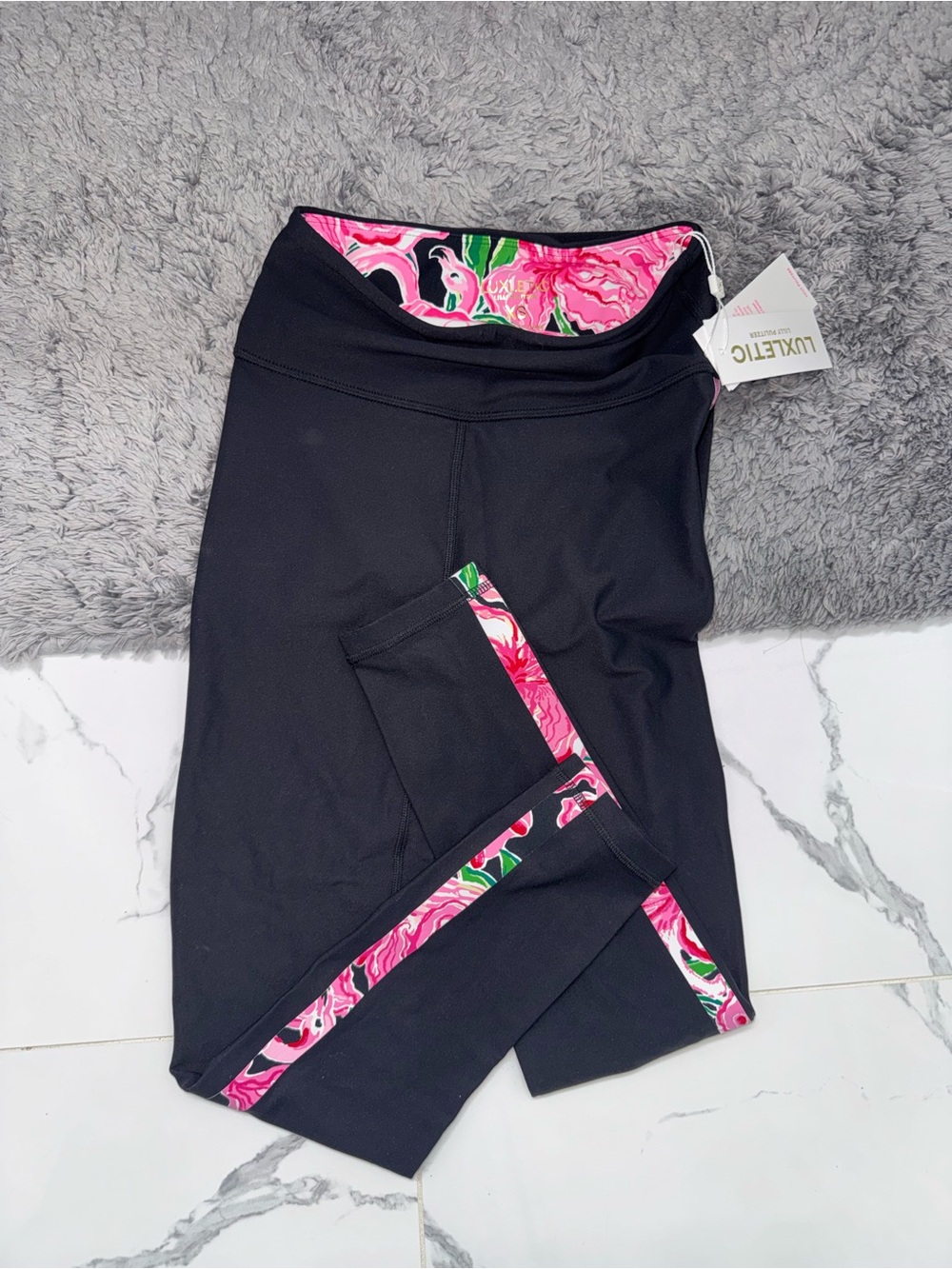 Lilly Pulitzer Luxletic Weekender high rise midi leggings!